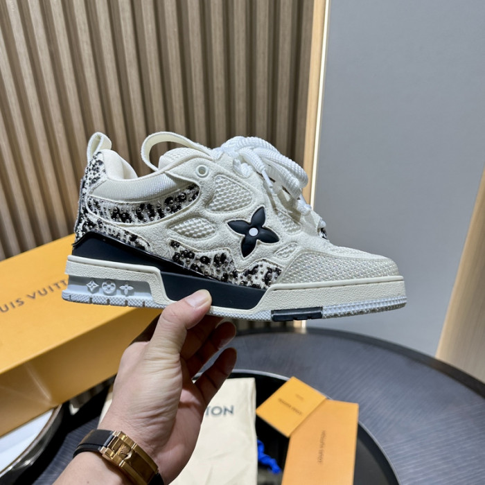 1V SNEAKERS 1V0425-163