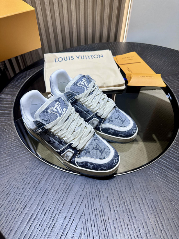 1V SNEAKERS 1V0425-167