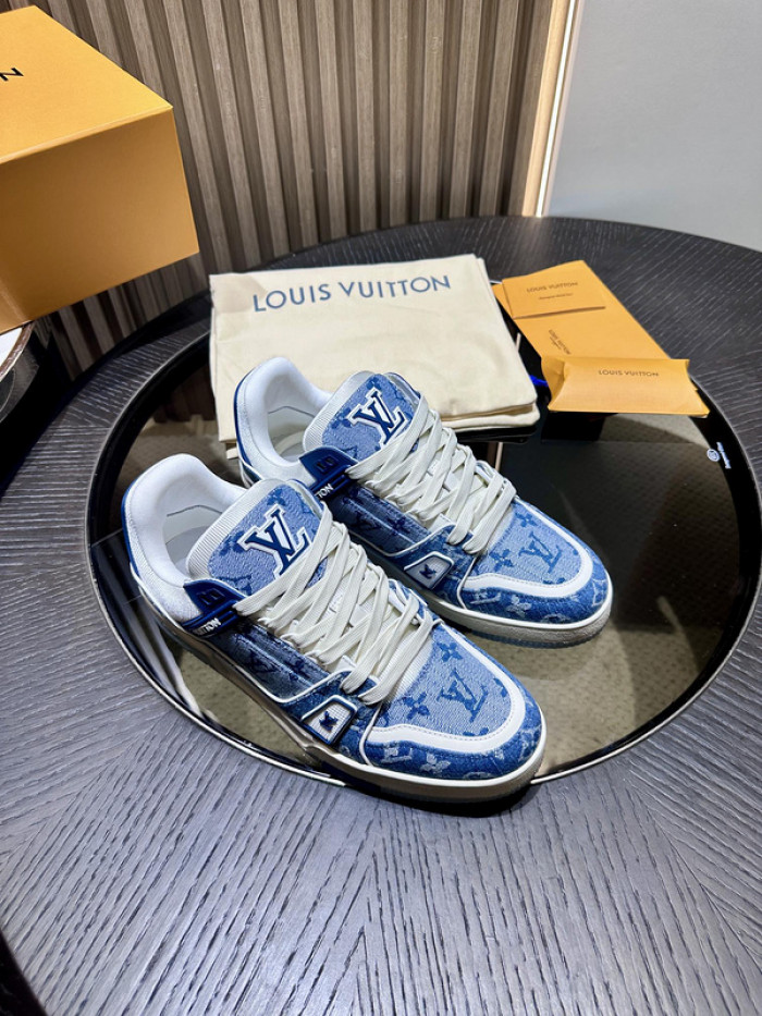 1V SNEAKERS 1V0425-168