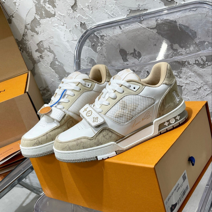 1V SNEAKERS 1V0425-193