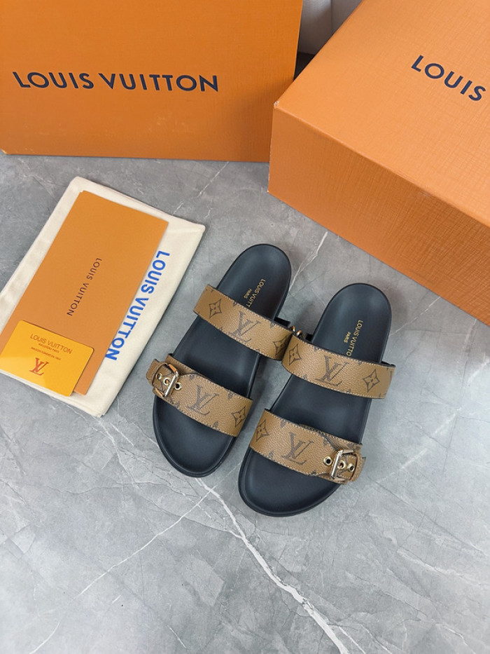 1*V SLIPPERS 11V0107-051