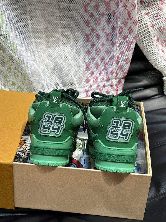 1V SNEAKERS 1V0425-247