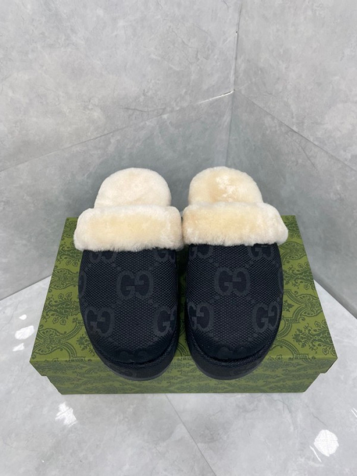 Gv*c SLIPPERS GU568-115