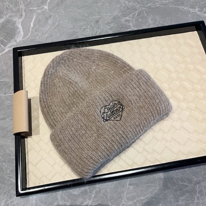 1v HAT0229-0507