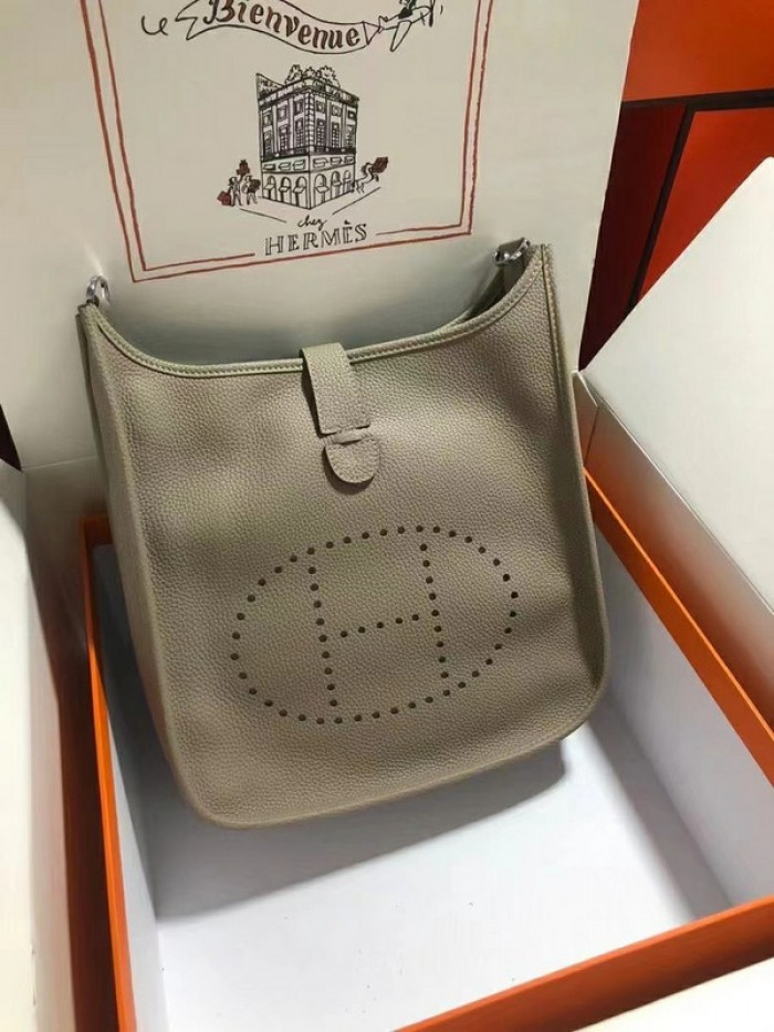 Her*mes bag B0113-184