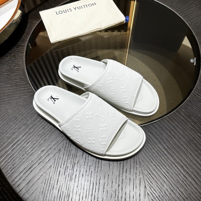 1*V SLIPPERS 11V0107-070