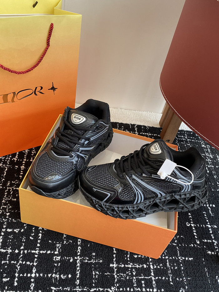 D10R SHOES B35 B35-003