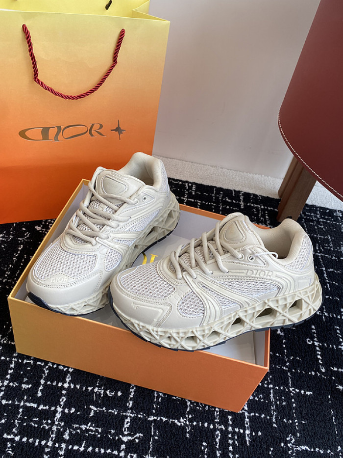 D10R SHOES B35 B35-004