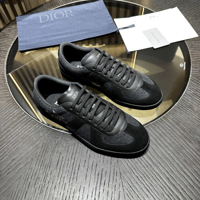 D10R SHOES B01 D896-186