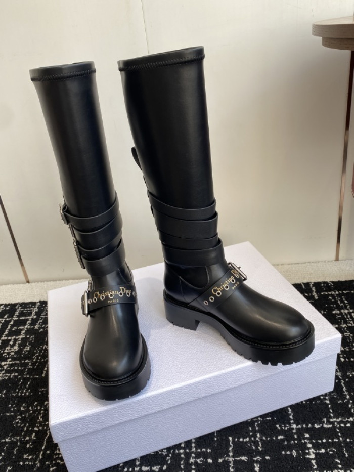 D10R Boots D897-171