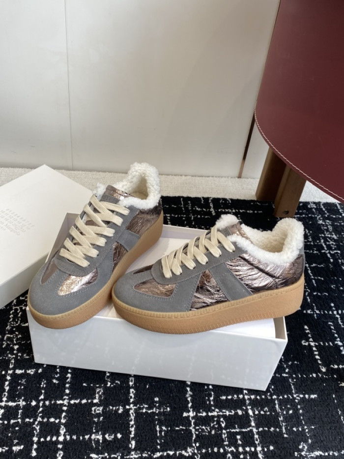 MM MM-0122