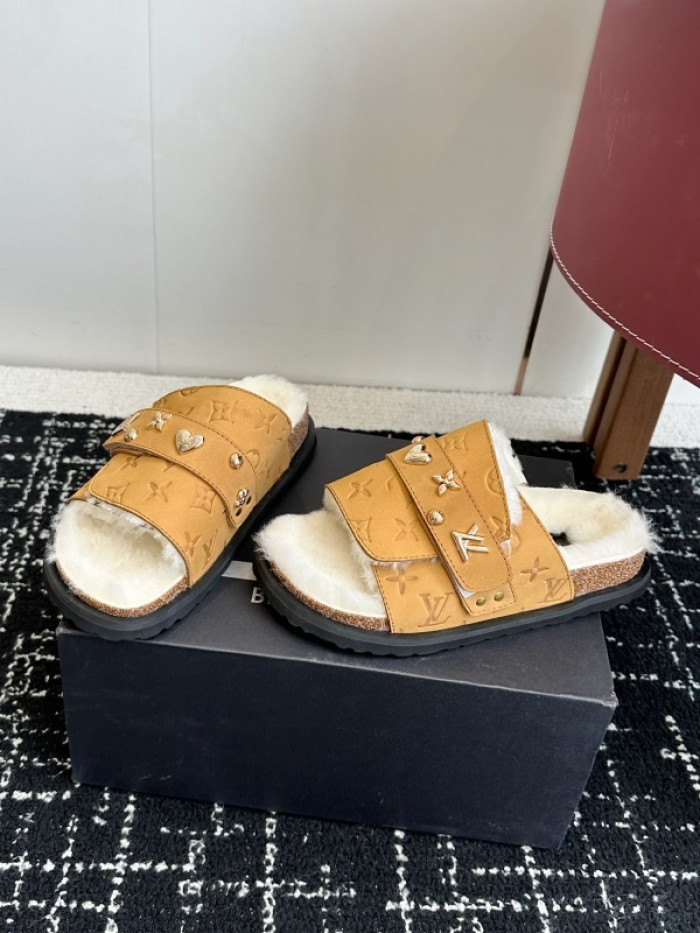 1*V SLIPPERS 11V0107-081