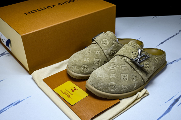 1*V SLIPPERS 11V0107-095