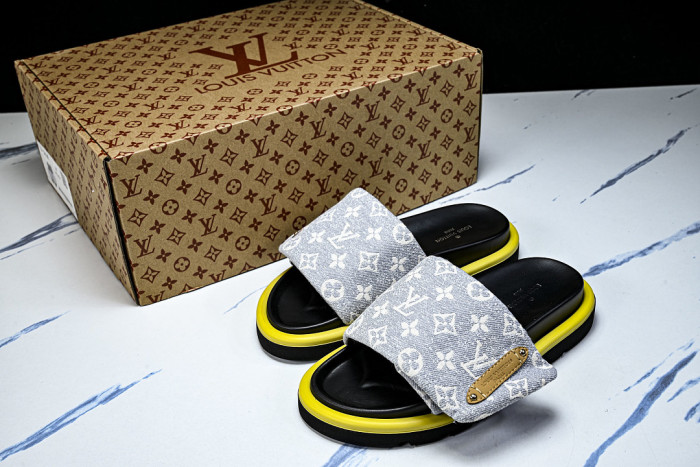 1*V SLIPPERS 11V0107-130