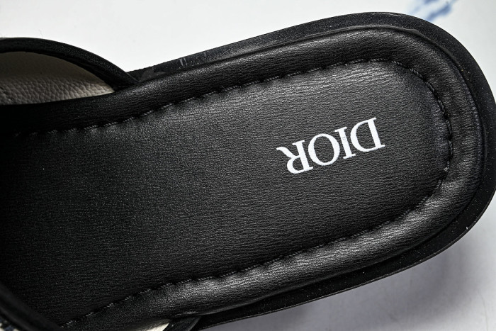 D10r SLIPPERS DS258-094