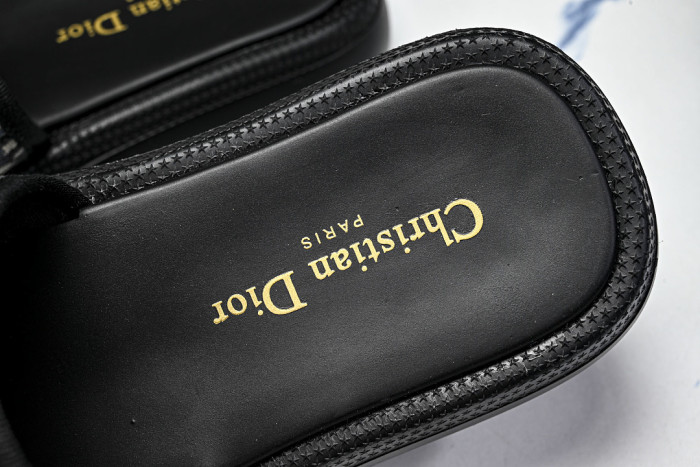 D10r SLIPPERS DS258-097