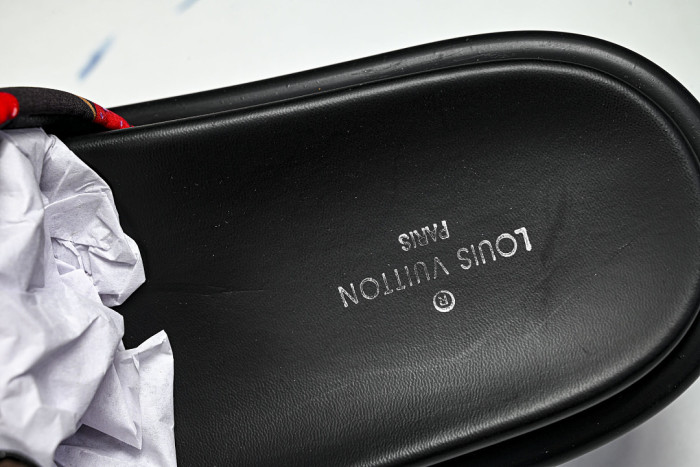 1*V SLIPPERS 11V0107-097