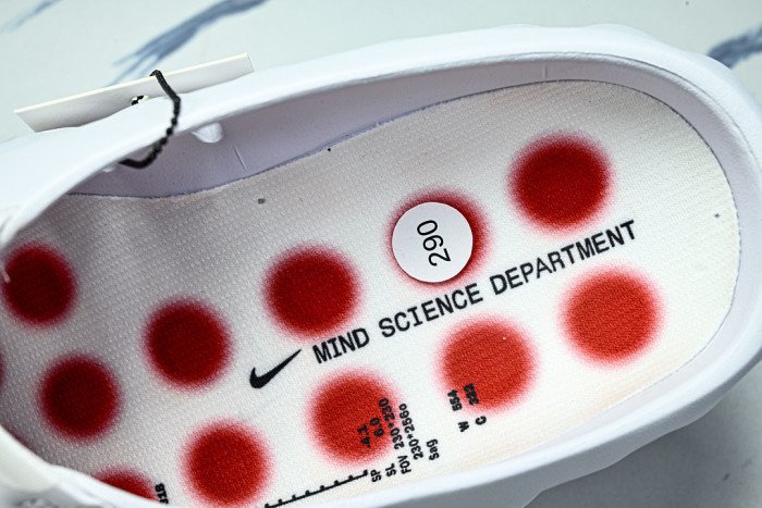 Nike Mind 001 