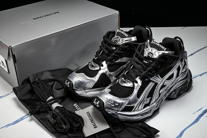 BLCG RUNNER SNEAKER WRNLD1125