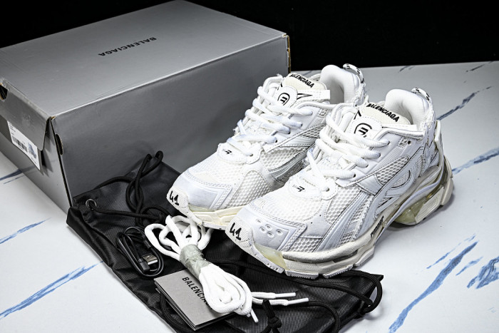 BLCG RUNNER SNEAKER WRNLD0102
