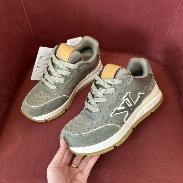 1V SHOES 1VS82