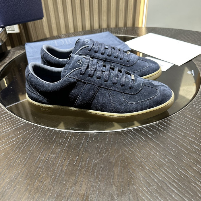 D10R SHOES B01 D896-199