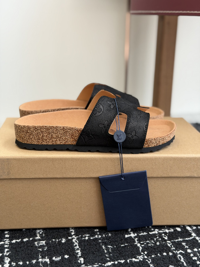 1*V SLIPPERS 11V0107-138