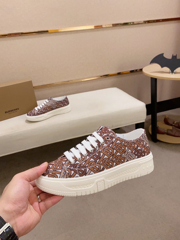 bby sneaker by0039