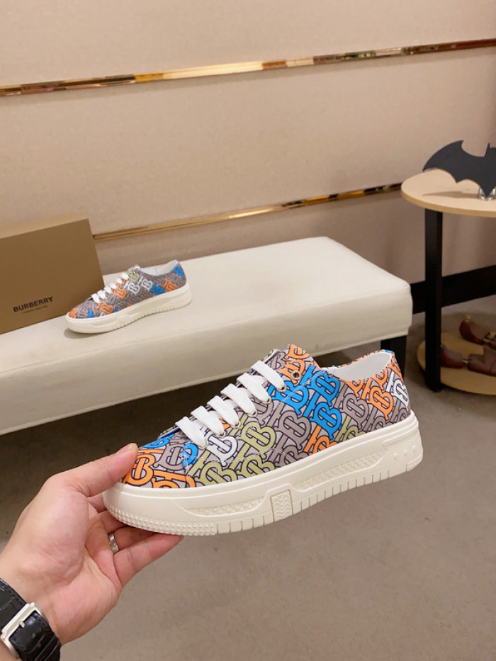 bby sneaker by0040
