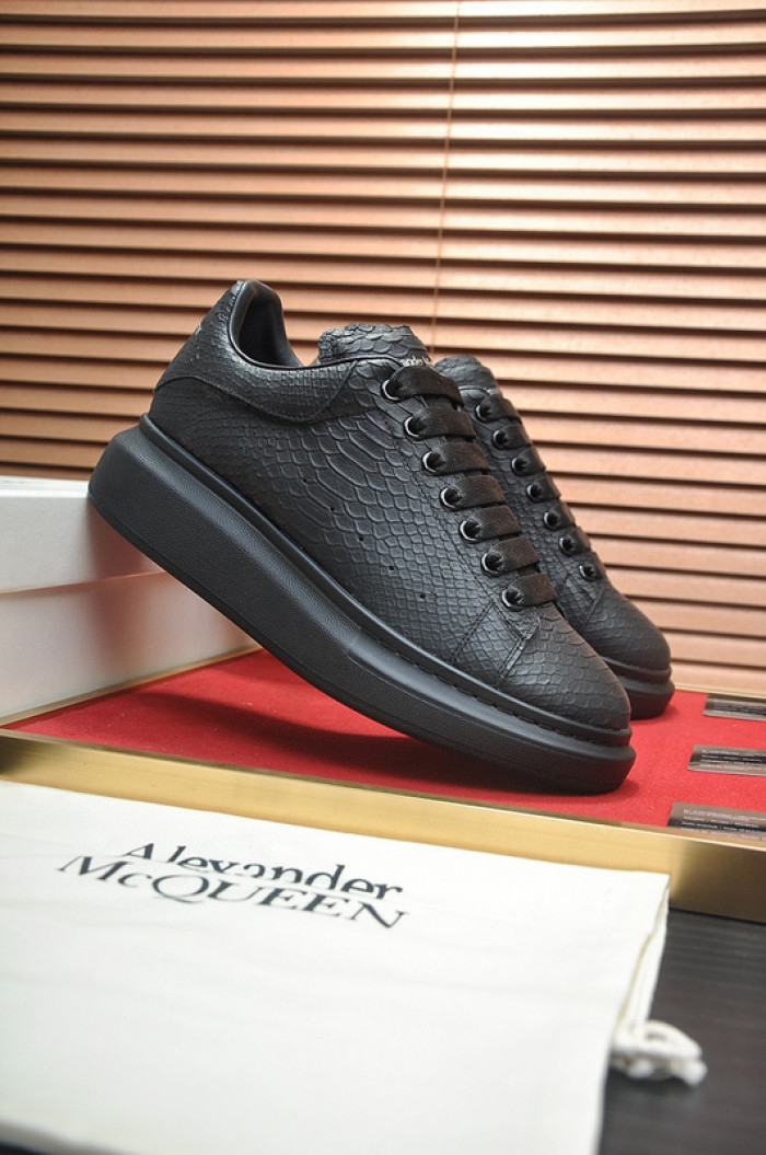 A1EXANDER M*QUEEN SNEAKERS WHGP7-101