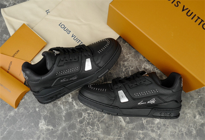 1V SNEAKERS 1V0425-095