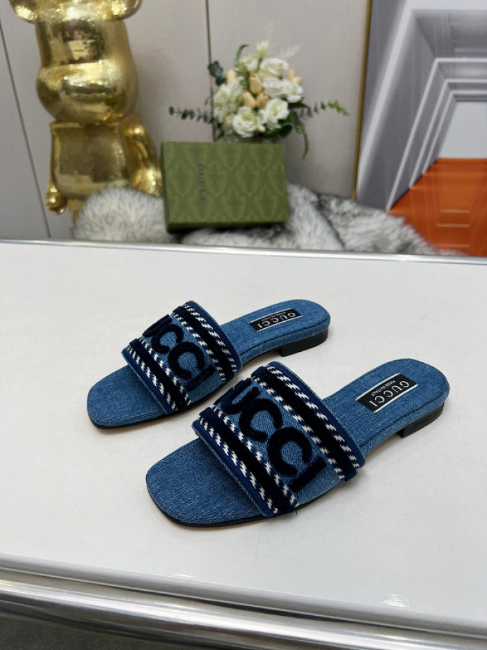 GUC* SLIPPERS DR258-088