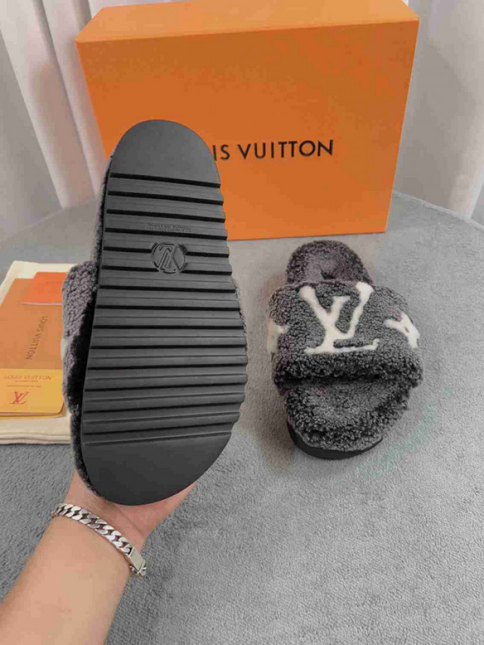 1*V SLIPPERS 11V0107-007