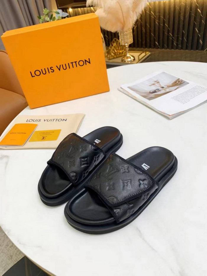 1*V SLIPPERS 11V0107-024
