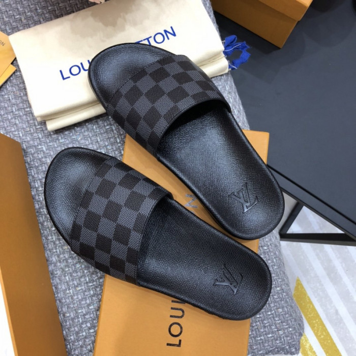 1*V SLIPPERS 11V0107-039