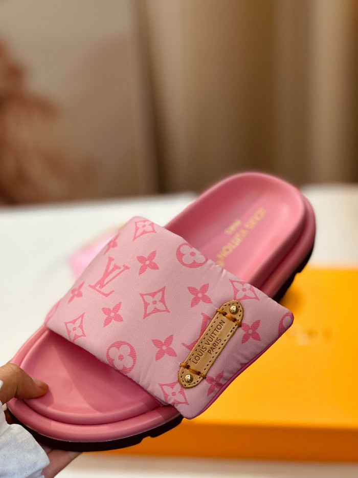 1*V SLIPPERS 11V0107-056