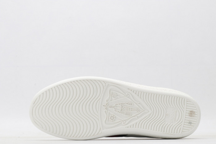 gucc ace embroidered low-top sneaker 611377d0pe09064