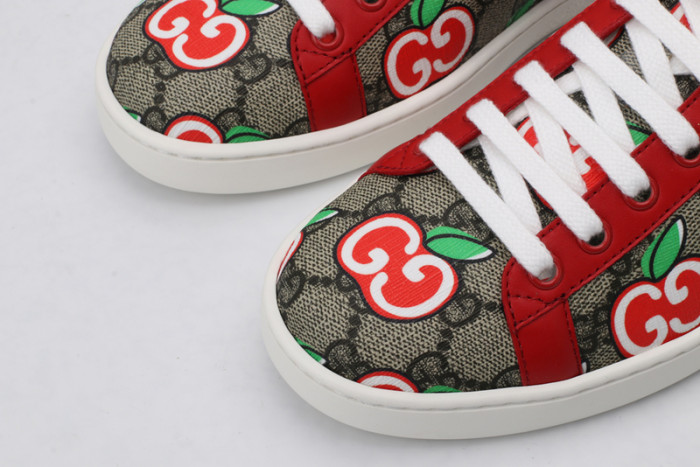 gucc ace embroidered low-top sneaker