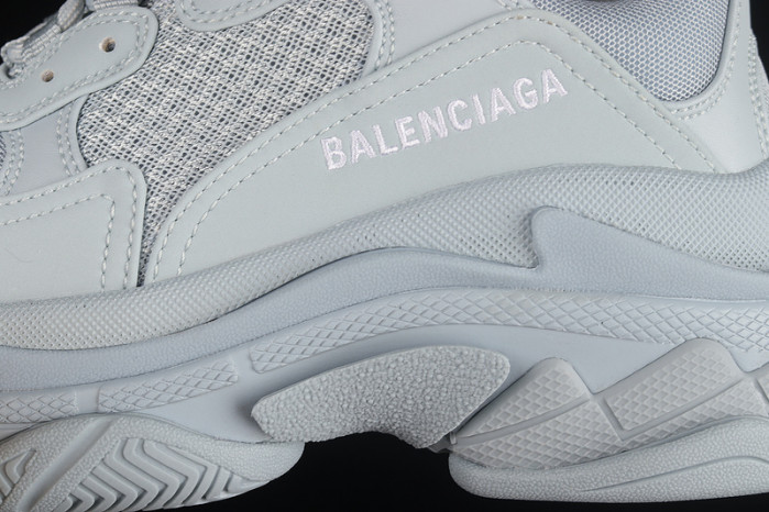 blcg sneaker triple.s sneakers w2fw14700