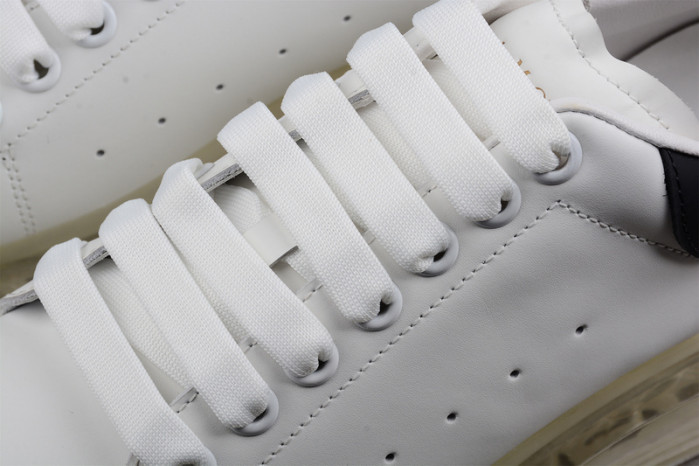 A1exa*der Mcqv*en SNEAKERS