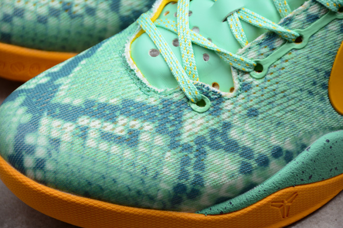 nike kobe 8 system green glow laser orange 555035-304