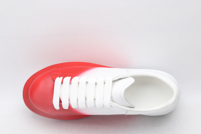 A1exa*der Mcqv*en SNEAKERS