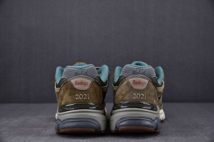 new b*lance bodega m990d3