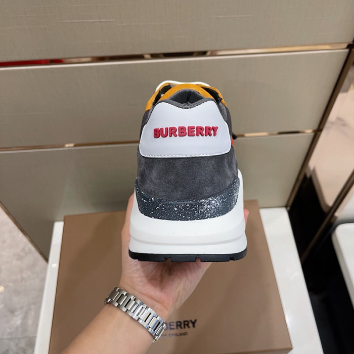 bby sneaker