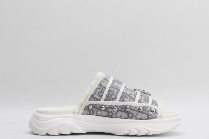 D10r SLIPPERS DR258-003