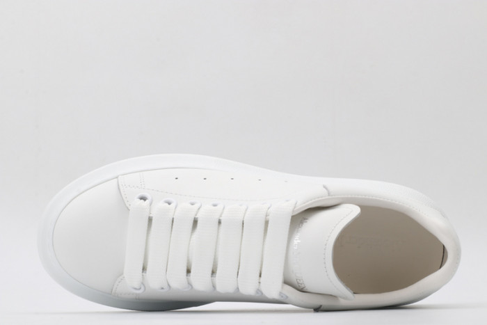 A1exa*der Mcqv*en SNEAKERS MC5563-056