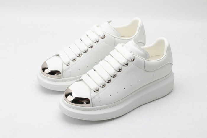 A1exa*der Mcqv*en SNEAKERS MC5563-057