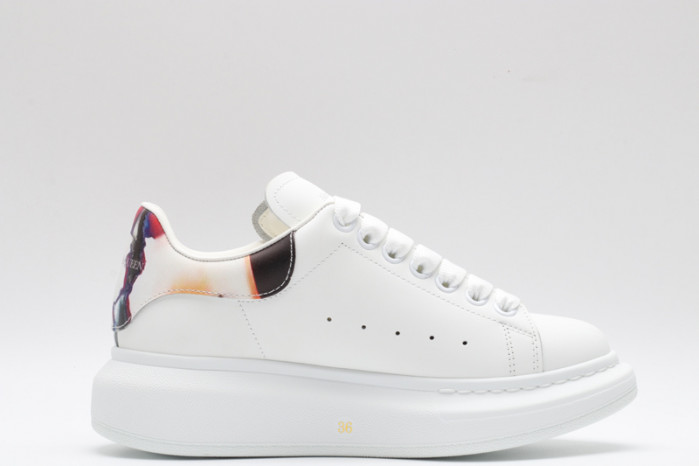 A1exa*der Mcqv*en SNEAKERS MC5563-086