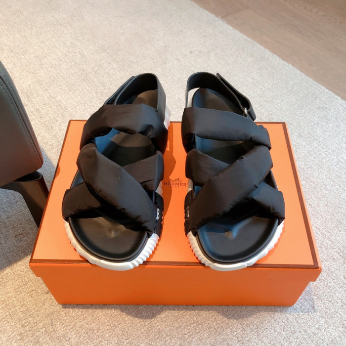 he*mes slide cu526-2068