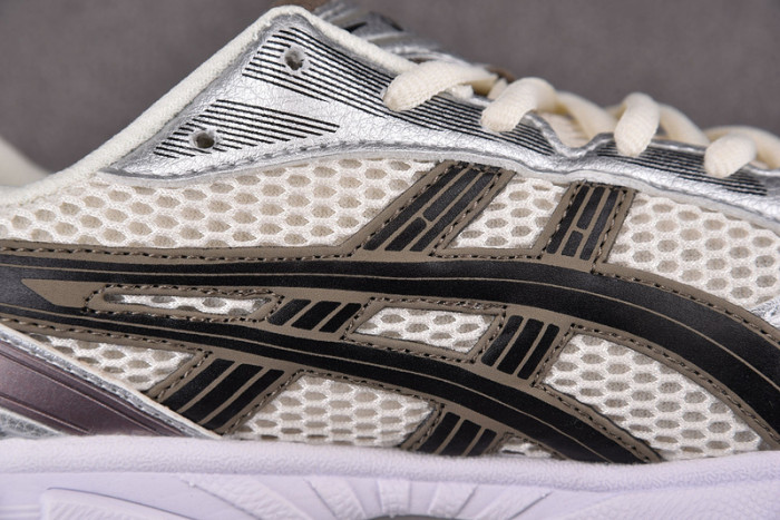 As*ic*s gel kayano 14 